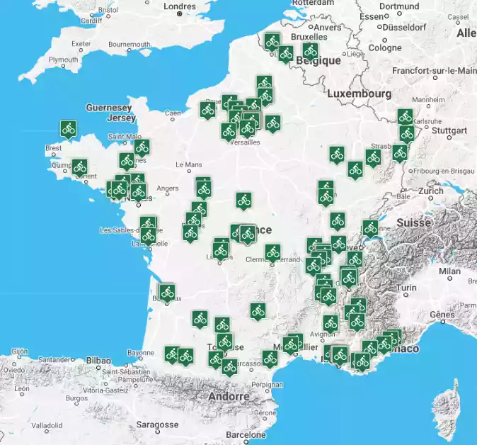 Carte de France avec icônes de vélos.